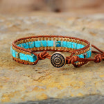 Pulseras Bohemias con Piedras Turquesas y Cadena de Oro